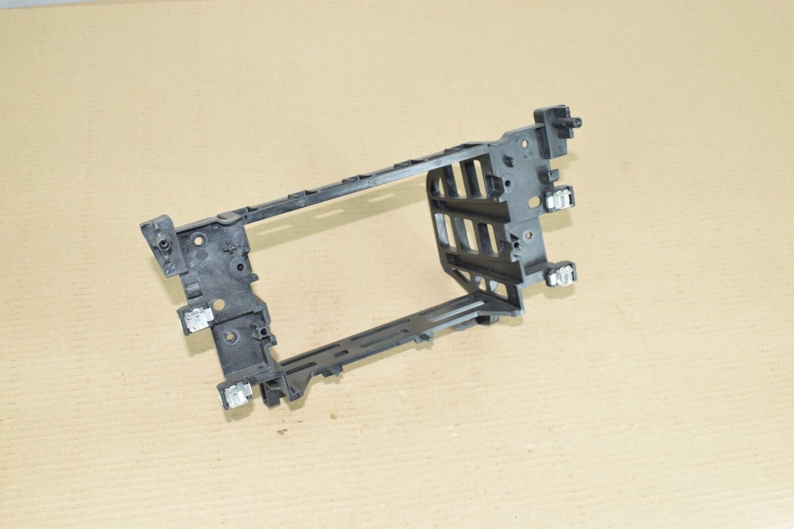 BMW F01 F02 CENTER DASH NAVIGATION UNIT INSTRUMENTAL PANEL CARRIER BRACKET OEM