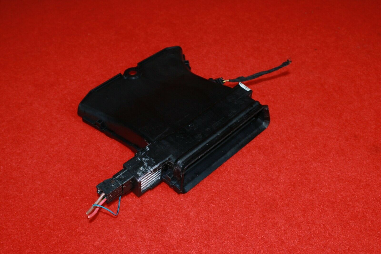 BMW E70 X5 X6 Right Passenger Center Pillar Heater Air Vent Flow Trim Panel