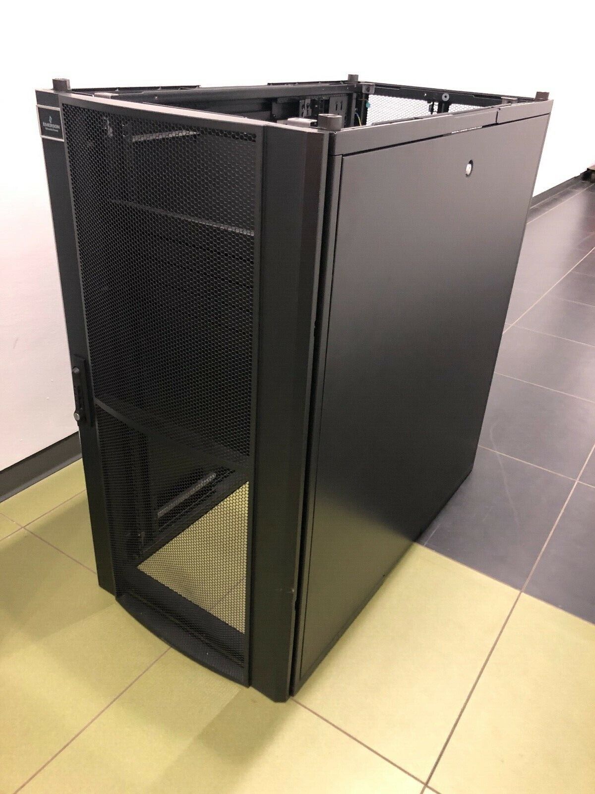 Emerson / Vertiv Half Height 24U Server Rack Cabinet Open Top Cable Management